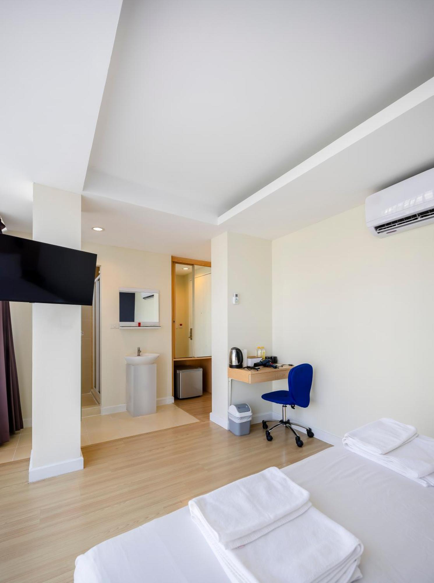 Gp House Express Sukhumvit 81 Hotel Bangkok Exterior photo